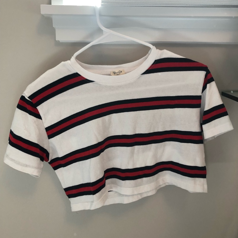 Cropped t-shirt from Brandy Melville